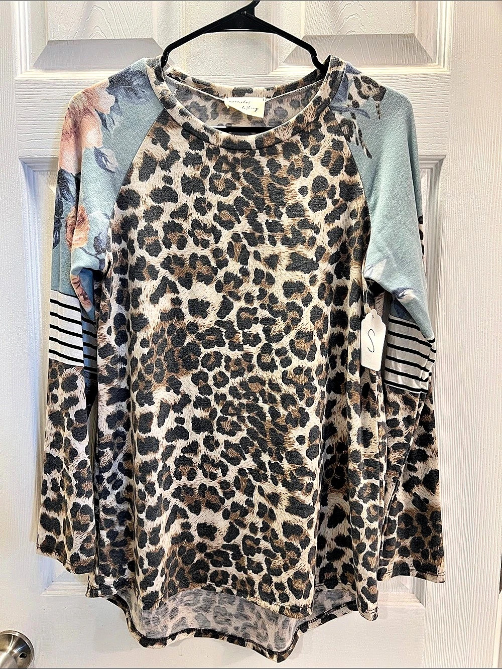 NWT Moonshot Clothing Molly Leopard Top Animal Print Long Sleeve Tunic Size Smal